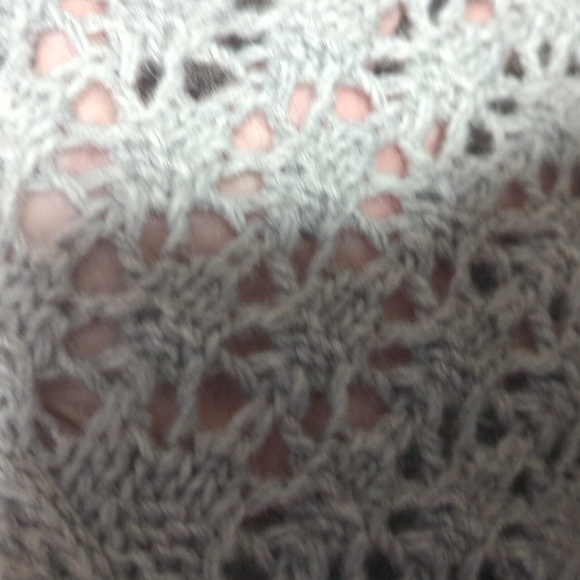 Women's Banana Republic Sweater - Picture 4 of 6